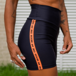 short cintura alta black and orange