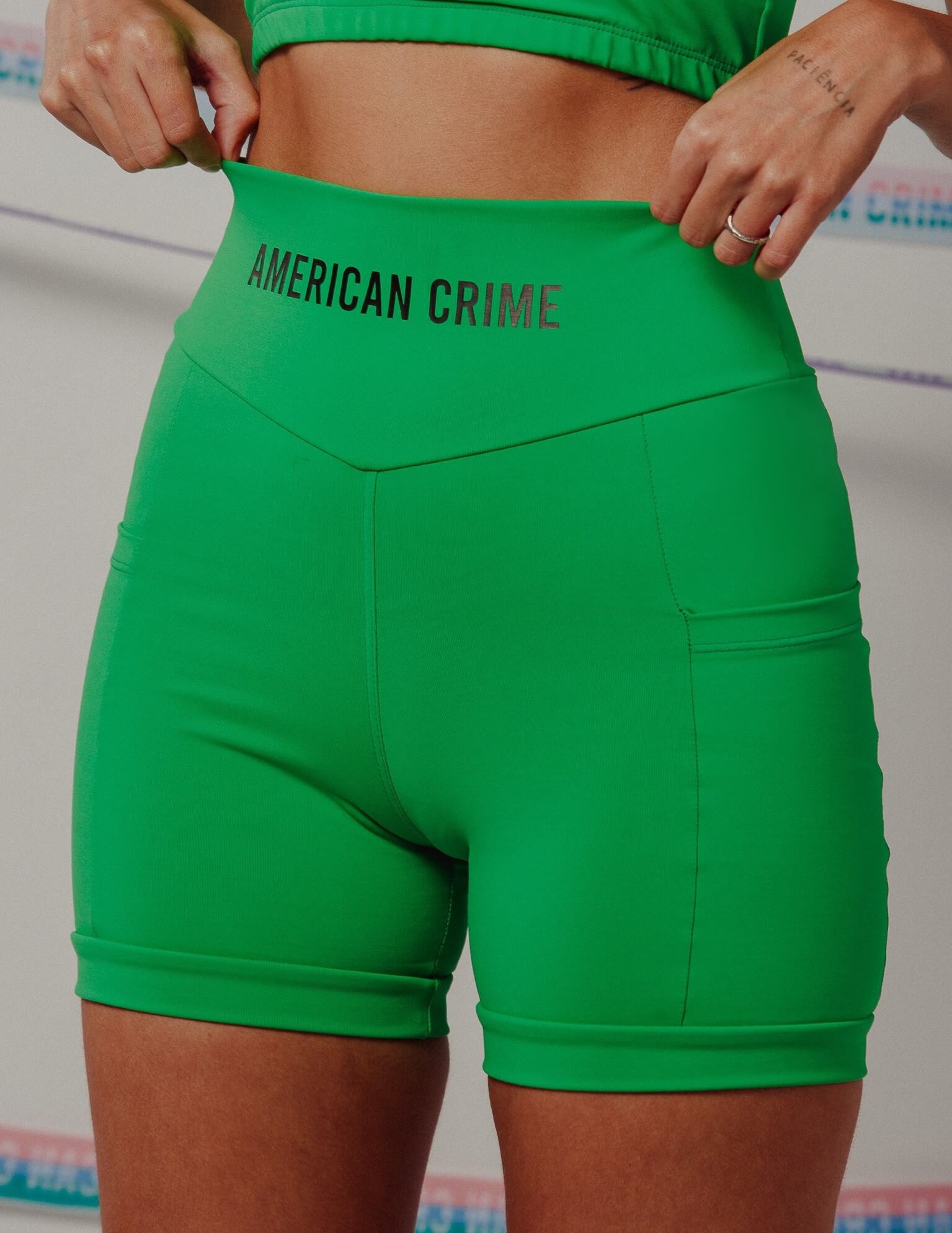 Short cintura alta pocket flag green