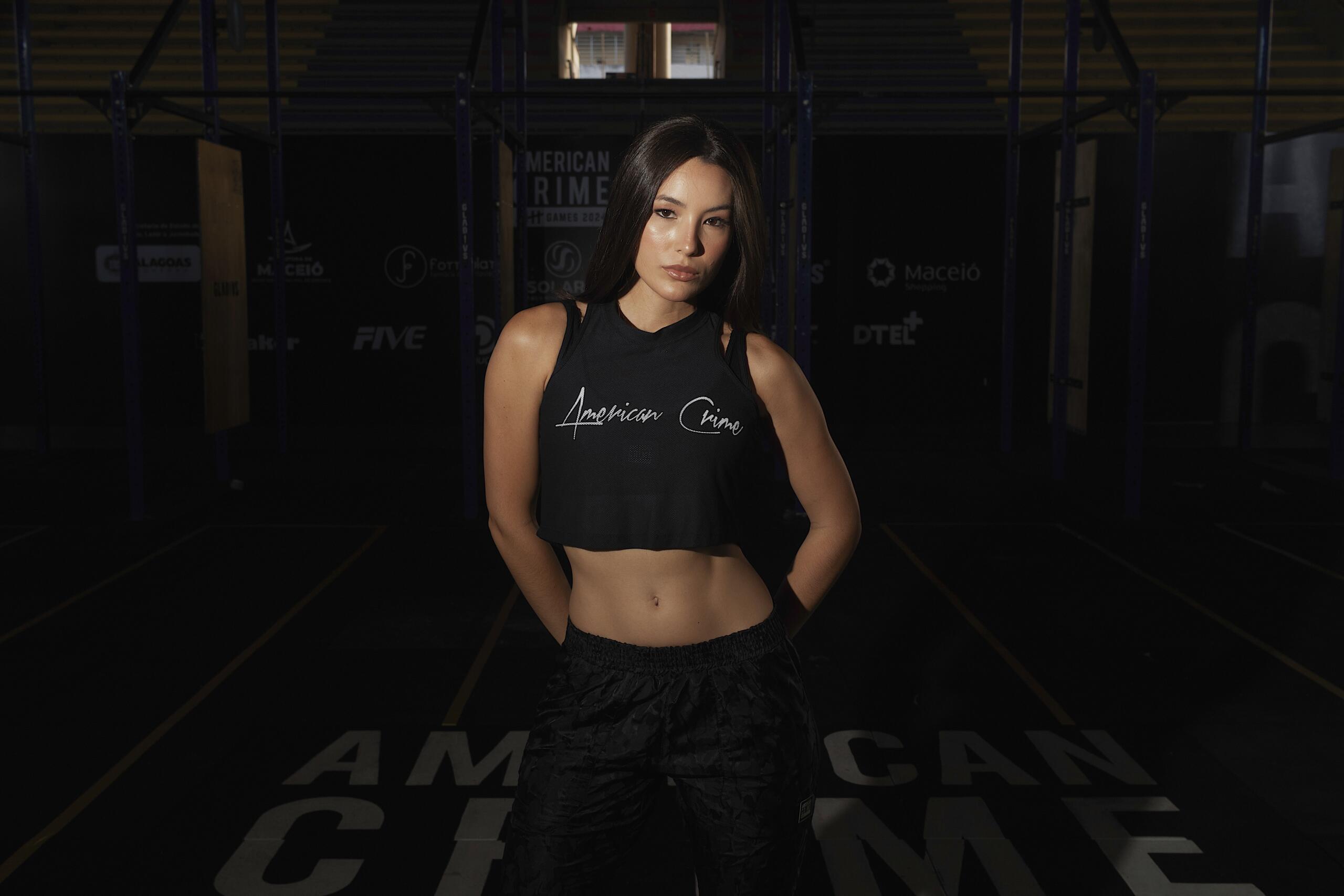 regata cropped classic airy amrc black-min
