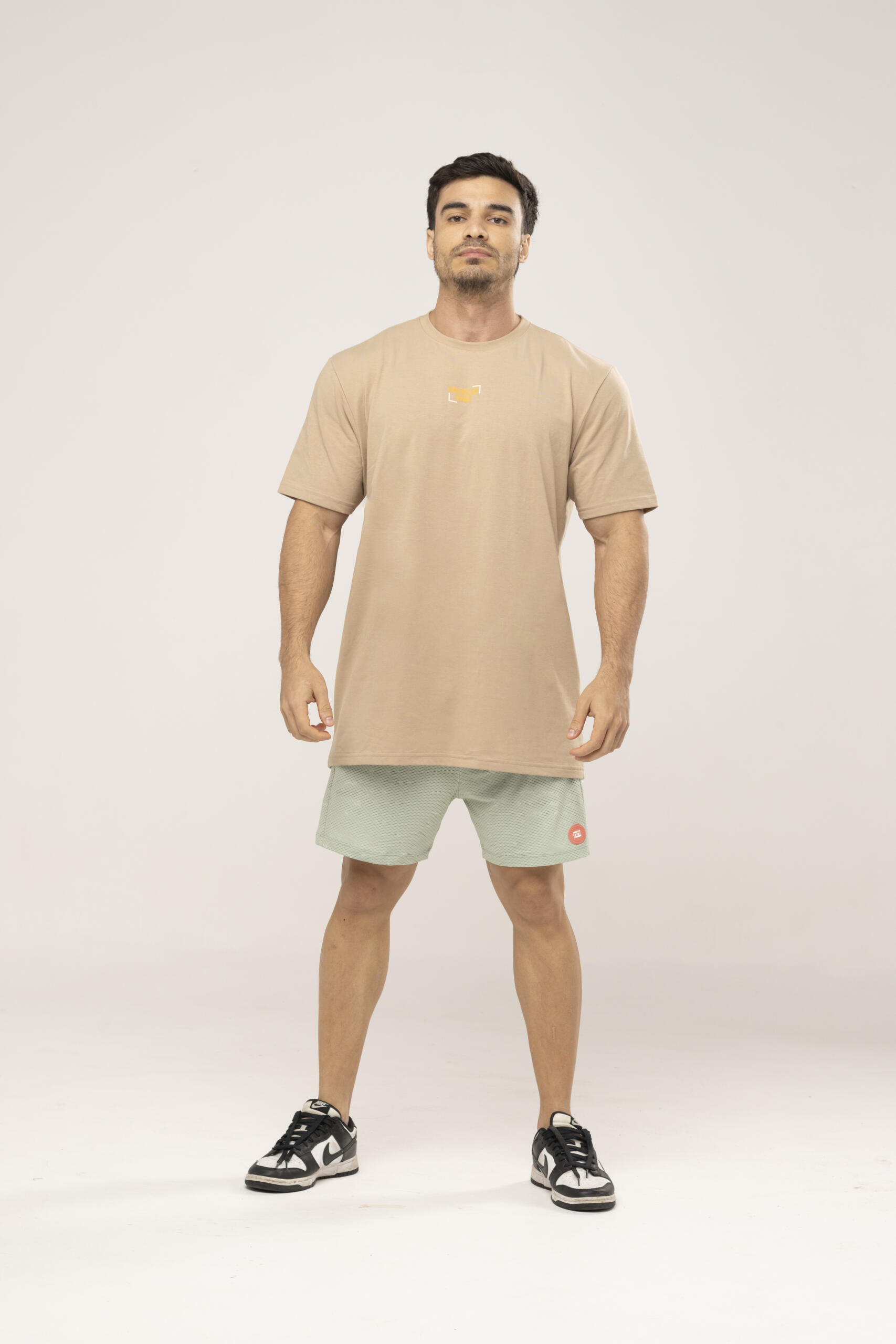Camiseta bege cogumelo – frente