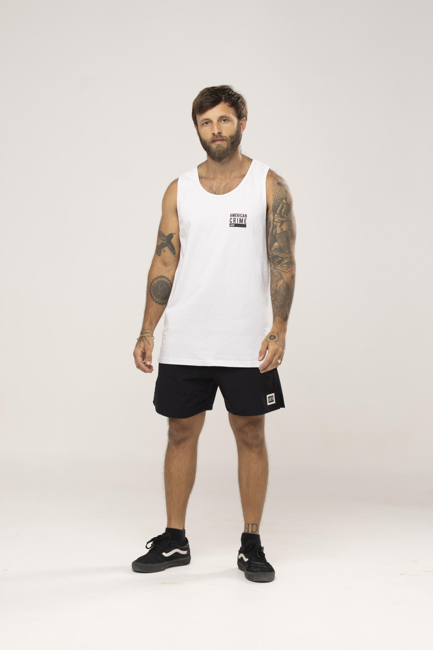 Longe – frente regata white logo lado
