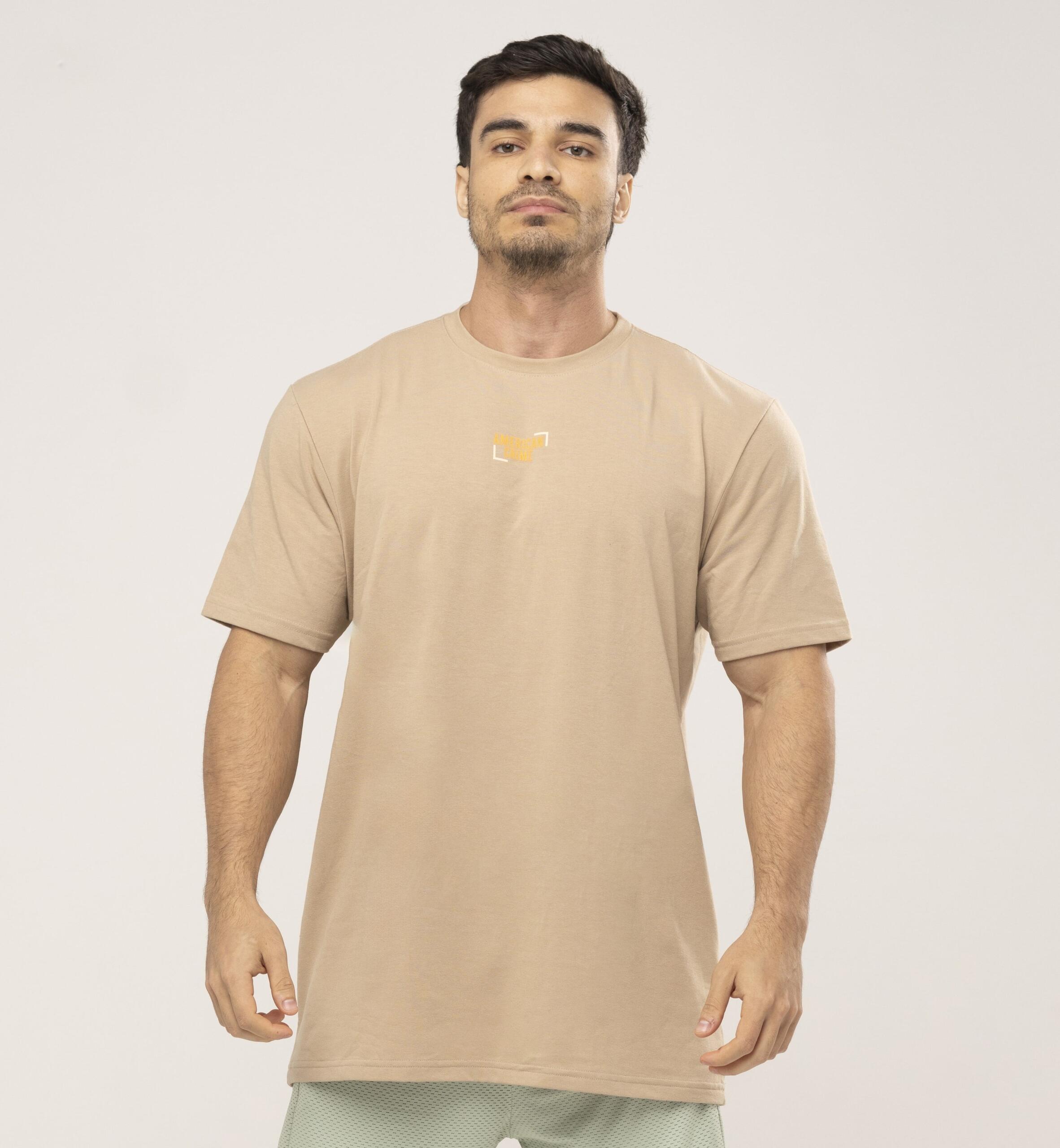 ok perto – camiseta bege – cogumelo
