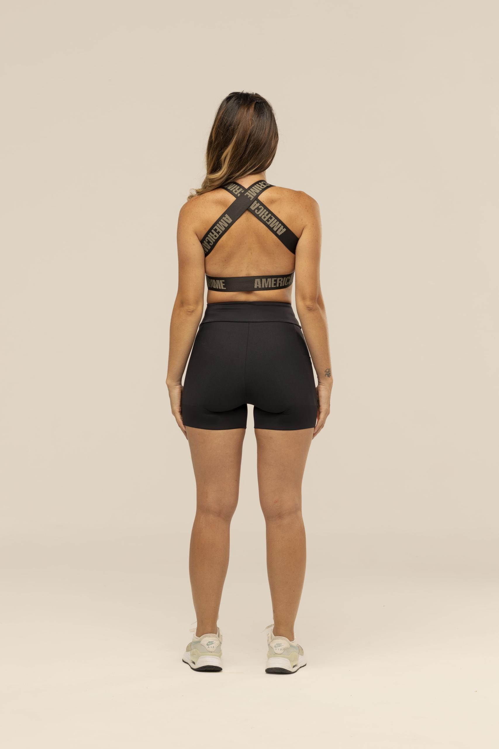 short e top preto costa